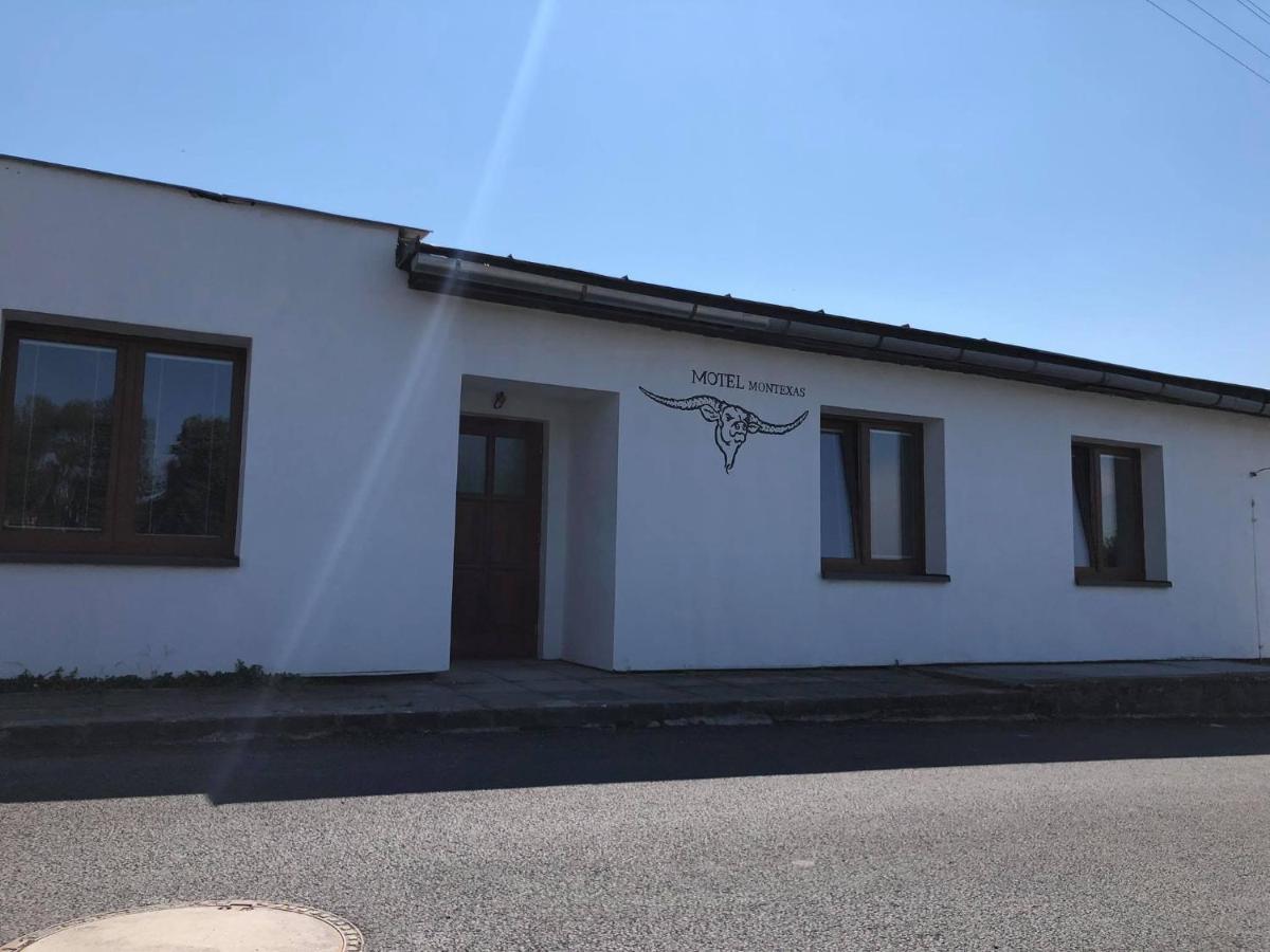 Apartmany Montexas Dolni Ujezd Exteriör bild